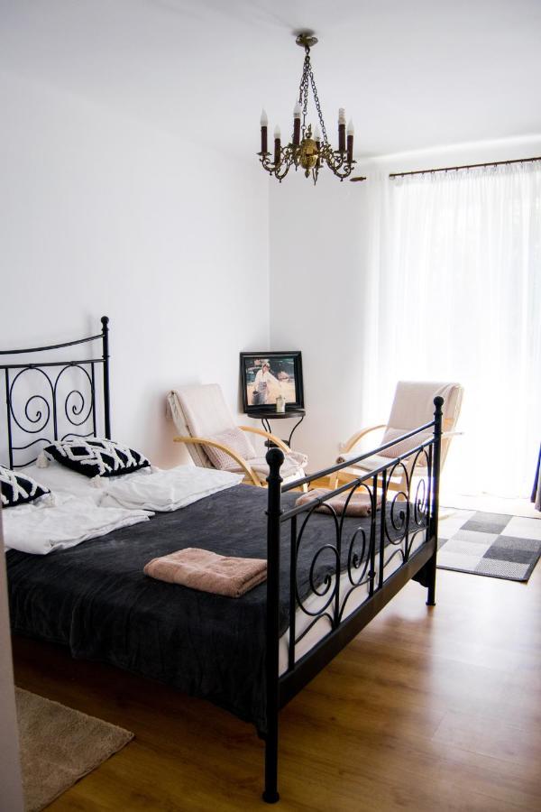 Color 24 Apartament V Apartment สตาโลวา โวลา ภายนอก รูปภาพ