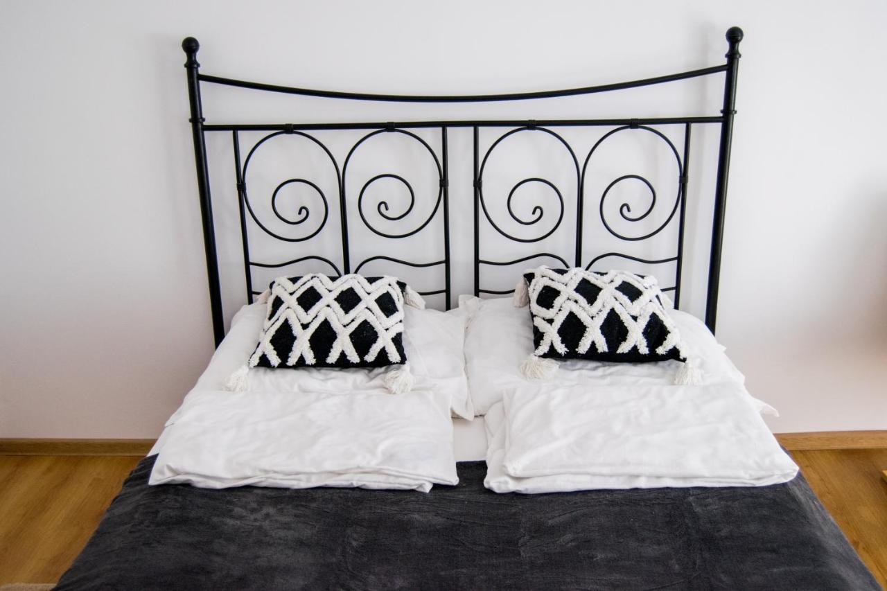 Color 24 Apartament V Apartment สตาโลวา โวลา ภายนอก รูปภาพ