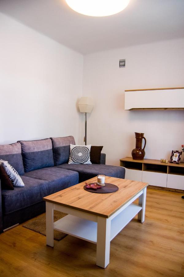 Color 24 Apartament V Apartment สตาโลวา โวลา ภายนอก รูปภาพ